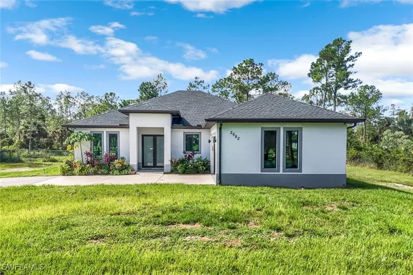 Naples, FL 34117,2682 4th AVE SE