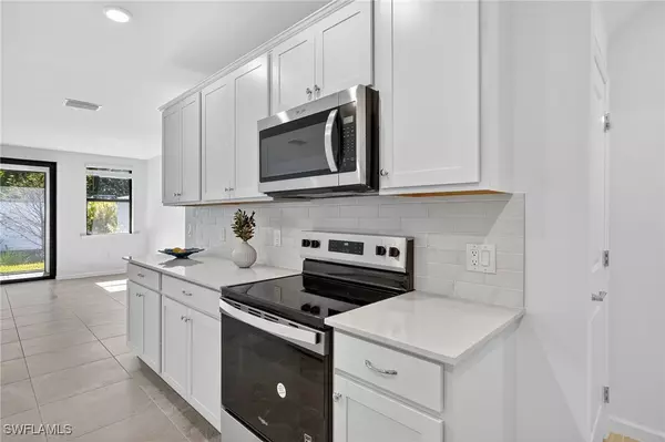 Bonita Springs, FL 34135,27823 Solis Grande DR