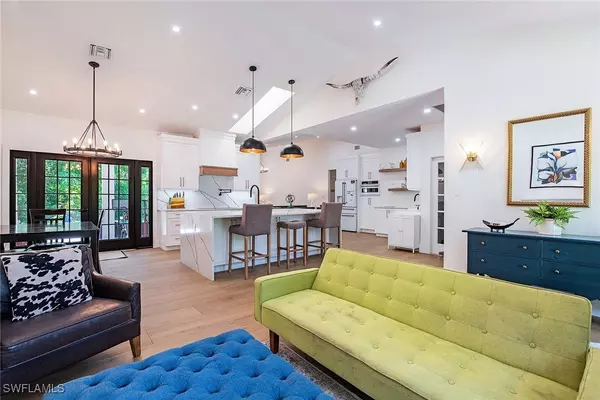 Naples, FL 34119,5960 Bur Oaks LN