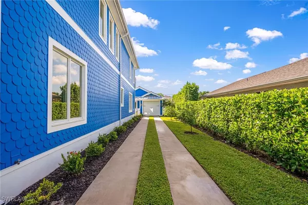 Naples, FL 34108,570 96th AVE N