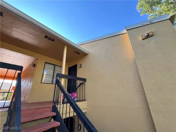 2875 Winkler AVE #517, Fort Myers, FL 33916