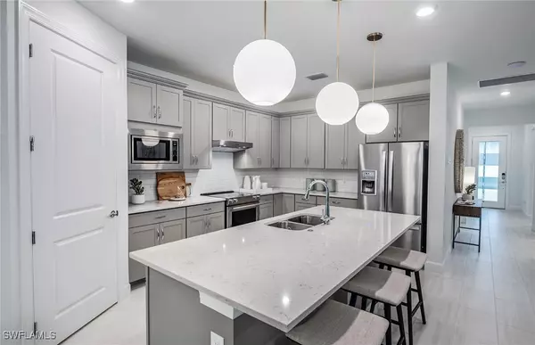 Alva, FL 33920,3834 Passion Vine DR