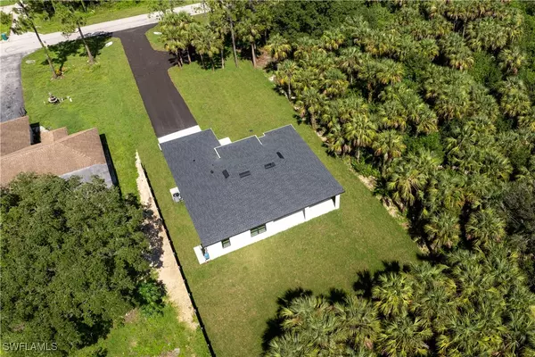Naples, FL 34117,2132 Desoto BLVD S