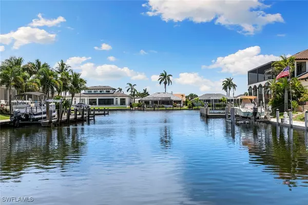 Marco Island, FL 34145,177 Geranium CT