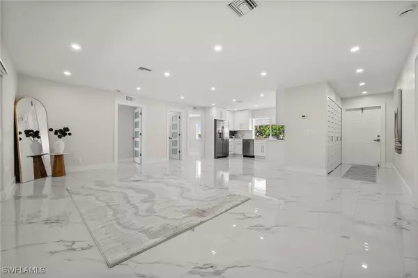 292 Winners CIR #2776, Naples, FL 34112