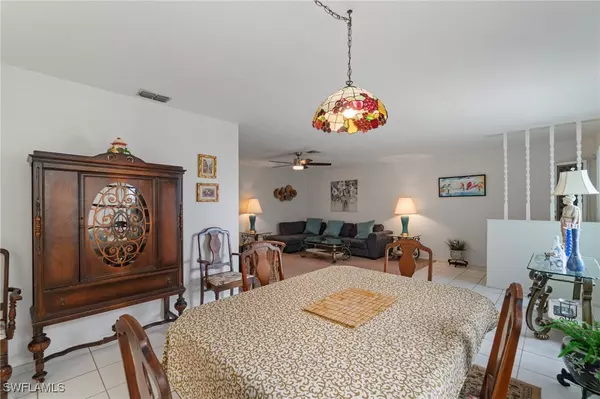 Cape Coral, FL 33904,3913 SE 11th AVE #206