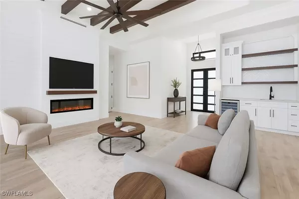 Naples, FL 34117,652 15th ST SW