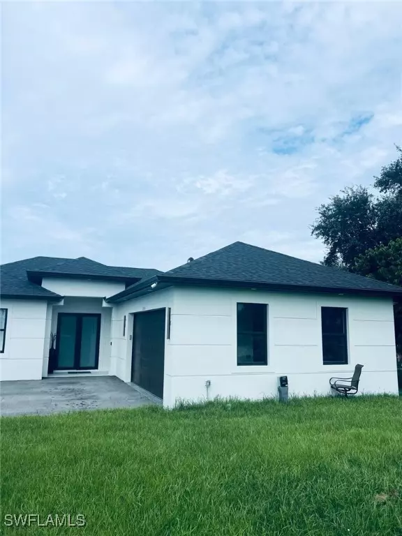 Naples, FL 34120,3111 Everglades BLVD N