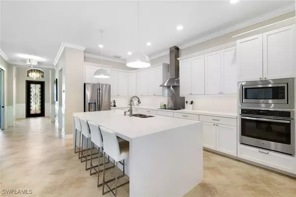 28510 Westmeath CT, Bonita Springs, FL 34135