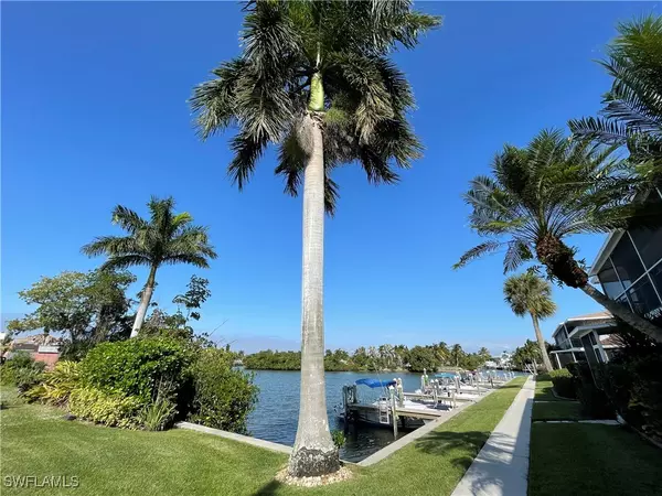 Naples, FL 34113,330 Kon Tiki DR #D5