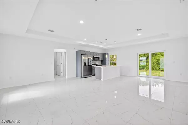 Port Charlotte, FL 33954,307 Theresa BLVD