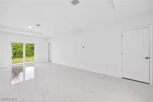 Port Charlotte, FL 33954,307 Theresa BLVD