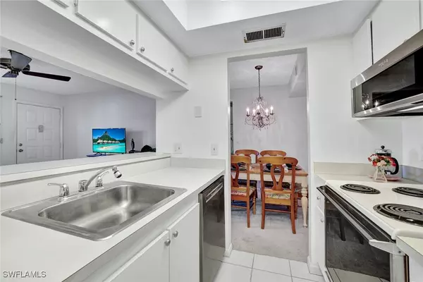 Naples, FL 34116,4357 27th CT SW #204