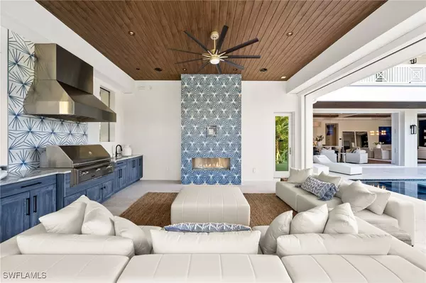 Naples, FL 34103,506 Neapolitan LN