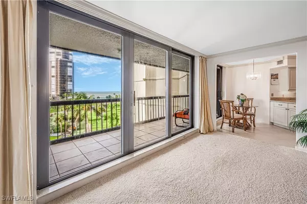 Naples, FL 34103,4551 Gulf Shore BLVD N #605