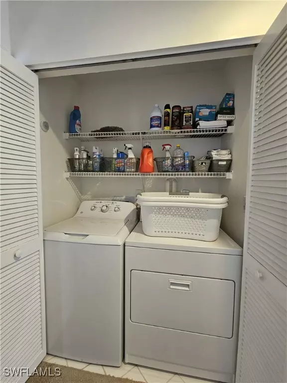 Naples, FL 34104,500 Windsor SQ #5-201