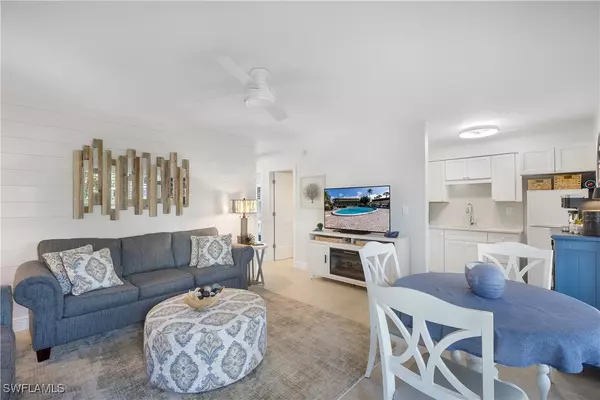 Marco Island, FL 34145,235 Seaview CT #B1