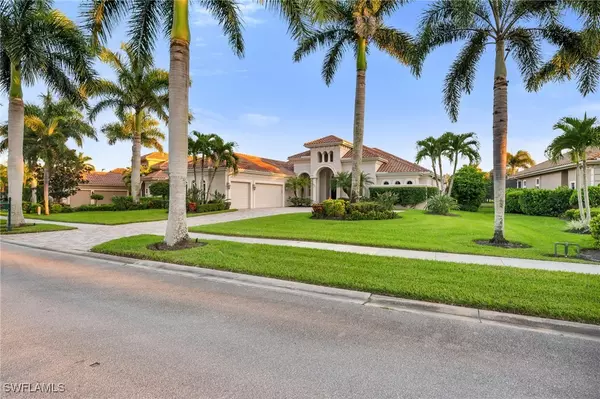 11978 Maidstone CT, Naples, FL 34120