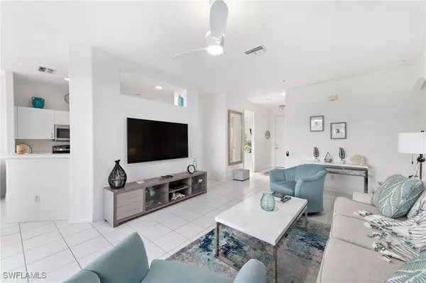 Naples, FL 34110,800 Carrick Bend CIR #103