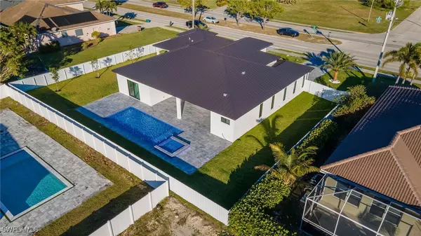 Cape Coral, FL 33914,4016 Chiquita BLVD S