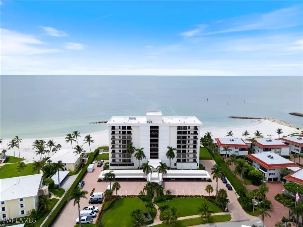 Naples, FL 34102,2171 Gulf Shore BLVD N #701