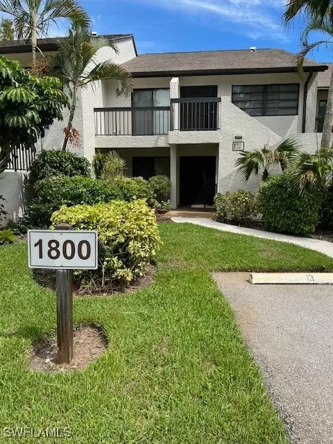 1800 Kings Lake BLVD #102, Naples, FL 34112
