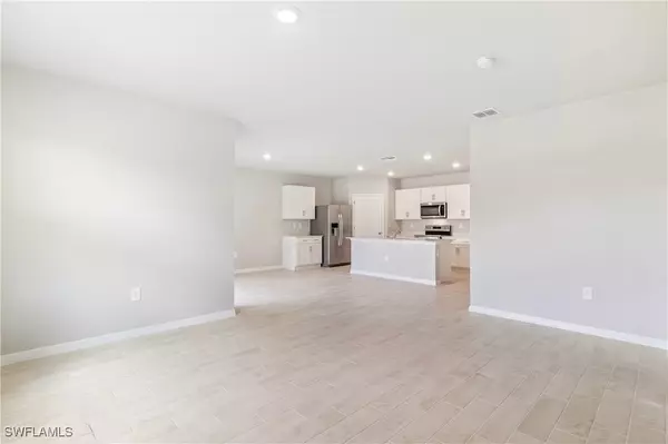 Labelle, FL 33935,3015 BIRWOOD CIR