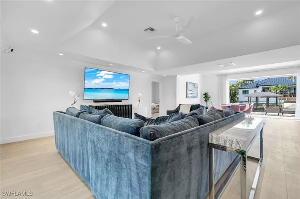 Naples, FL 34108,151 Bayview AVE