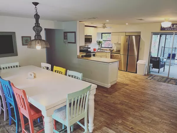 Naples, FL 34119,6060 Golden Oaks LN