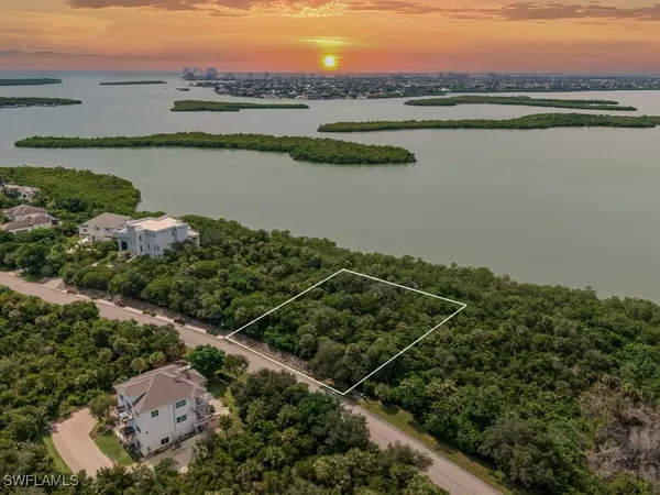 1097 Blue Hill Creek DR, Marco Island, FL 34145