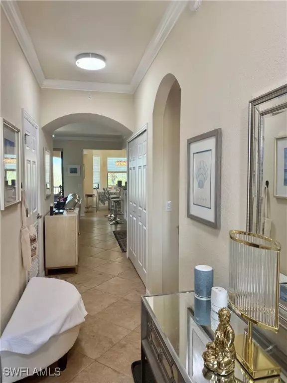 9723 Acqua CT #323, Naples, FL 34113