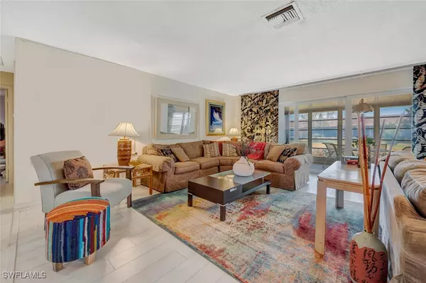 Naples, FL 34112,83 Glades BLVD #1612