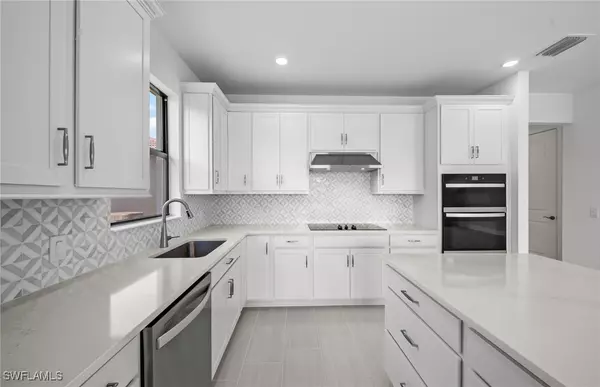 Ave Maria, FL 34142,6274 Van Buren CT