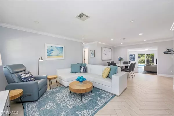 Naples, FL 34102,1236 13th AVE N