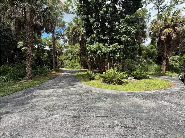 Naples, FL 34120,410 6th ST NE