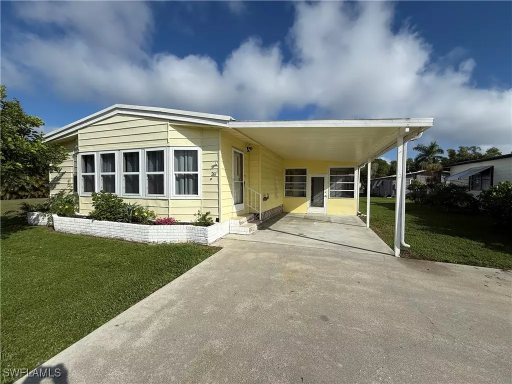 Naples, FL 34114,261 Lime Key LN #138