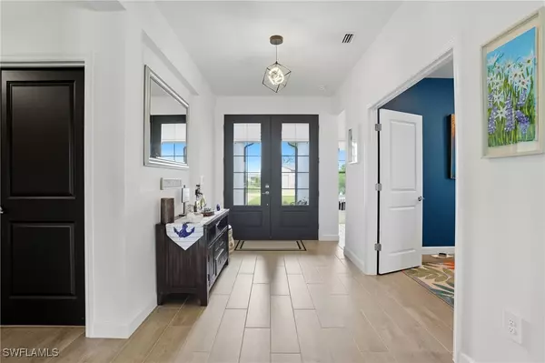 Estero, FL 33928,19050 Hanley BLVD