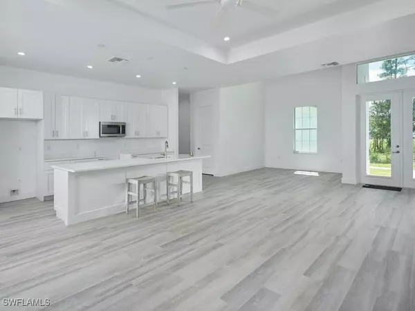 Naples, FL 34120,3677 Oil Well RD