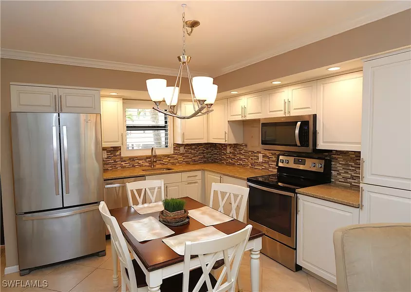 1015 Anglers CV #G203, Marco Island, FL 34145