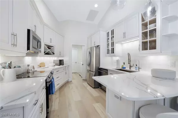 Naples, FL 34104,1507 Vintage LN