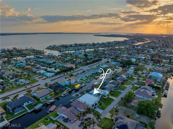 Cape Coral, FL 33904,836 Miramar CT