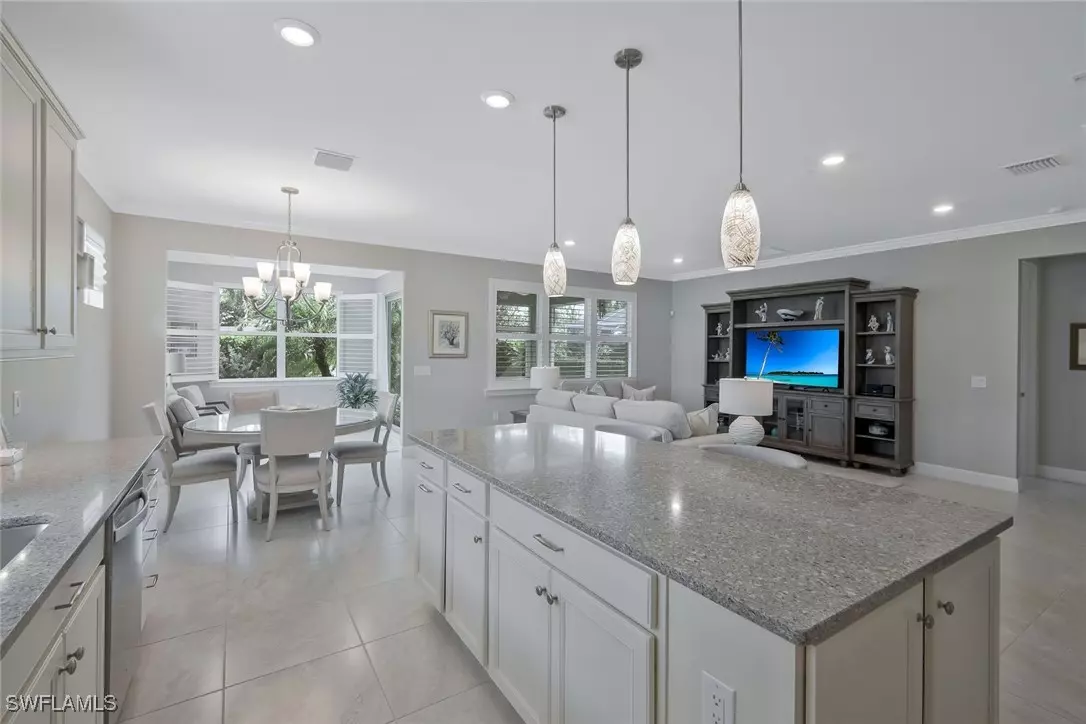 Estero, FL 33928,20031 Siesta Key CT