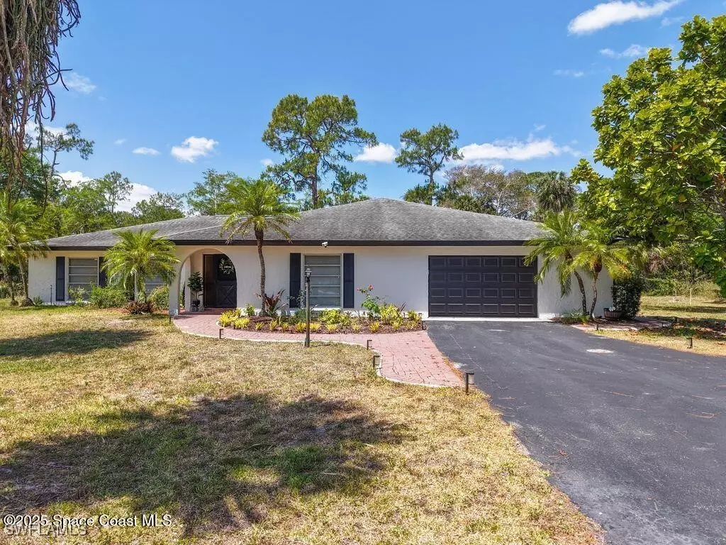 Naples, FL 34117,525 15th ST SW