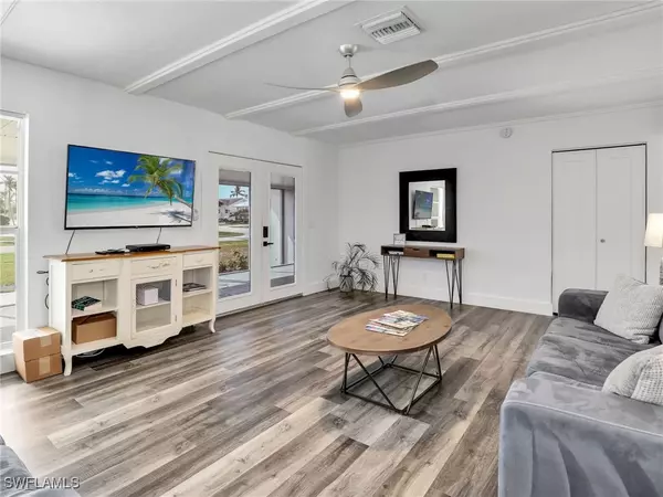Marco Island, FL 34145,1152 Fourwinds AVE