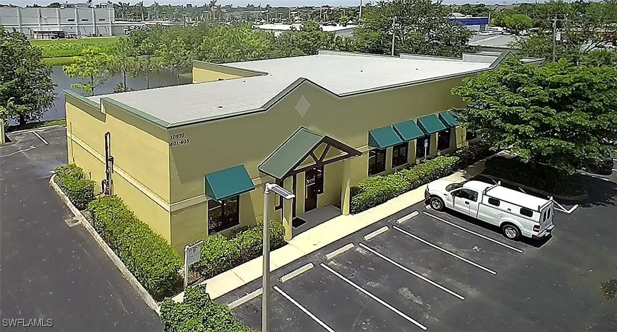 Fort Myers, FL 33907,10970 S Cleveland AVE #6