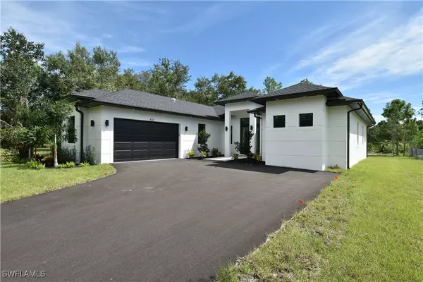 Naples, FL 34117,432 16 ST SE