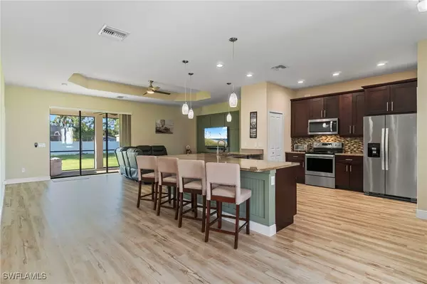 North Fort Myers, FL 33917,6730 Eagle Tree CT