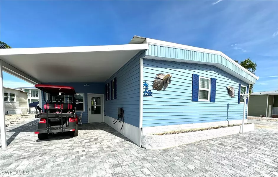 4700 Leilani LN, Bonita Springs, FL 34134