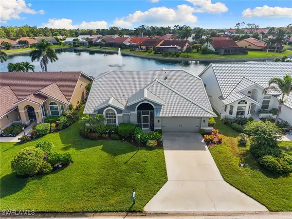 200 Saint James WAY, Naples, FL 34104