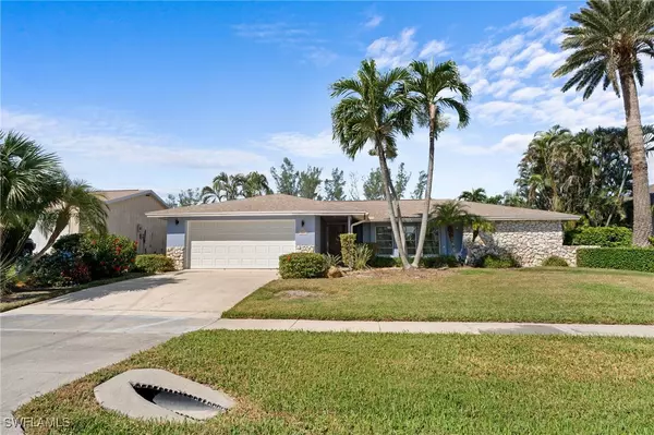 Marco Island, FL 34145,560 Century DR